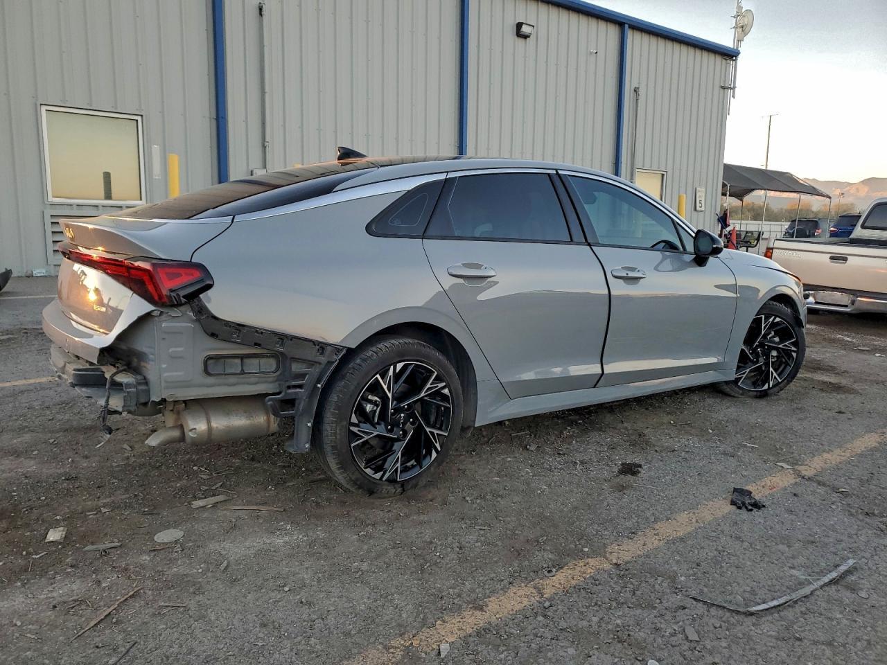 2025 KIA K5