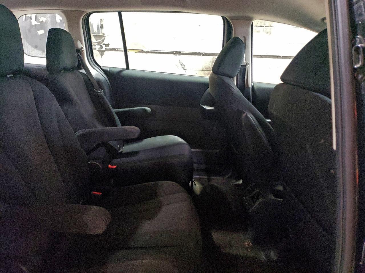 2015 MAZDA 5