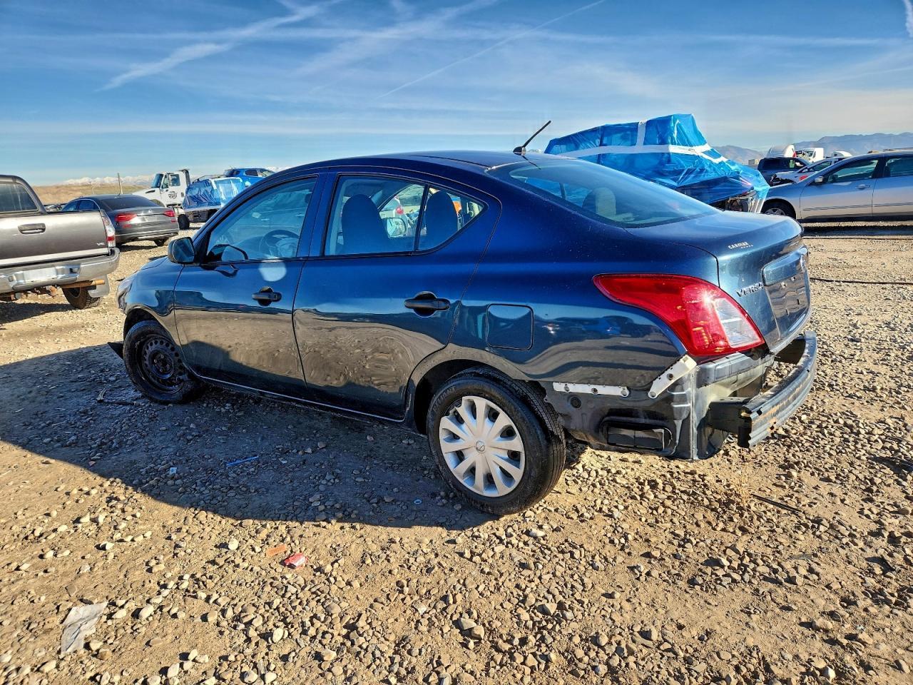 2015 NISSAN VERSA