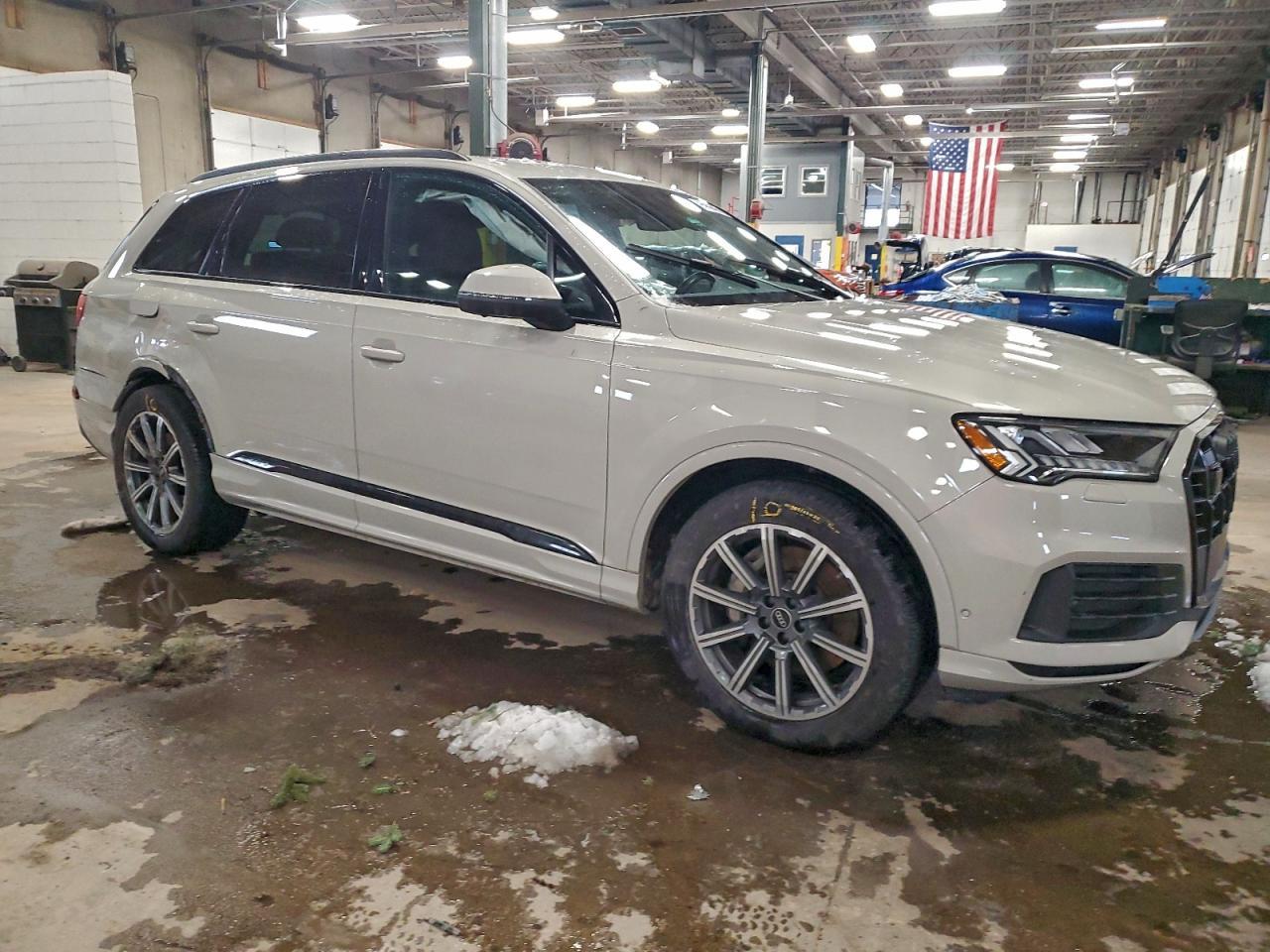 2023 AUDI Q7