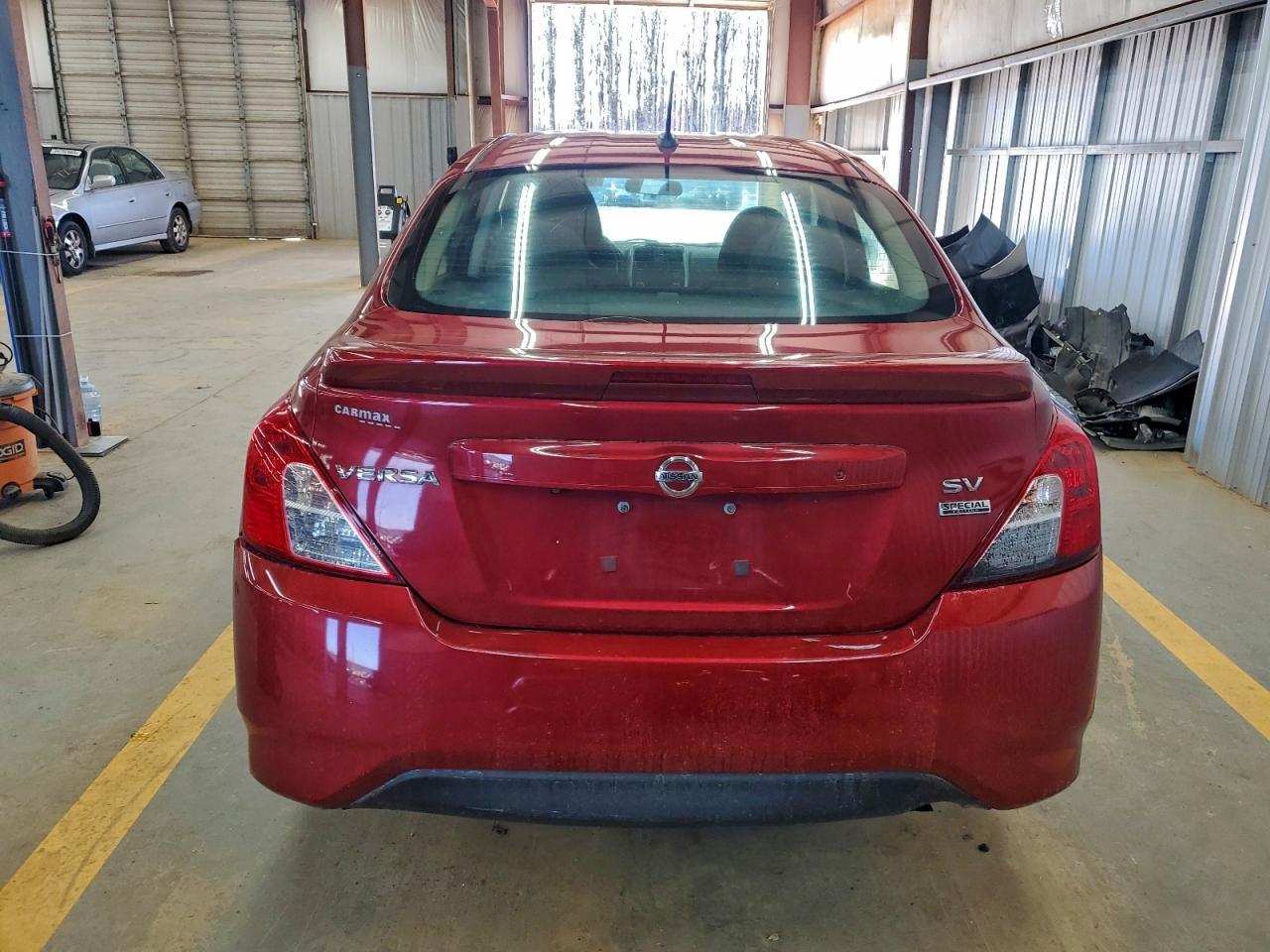 2018 NISSAN VERSA