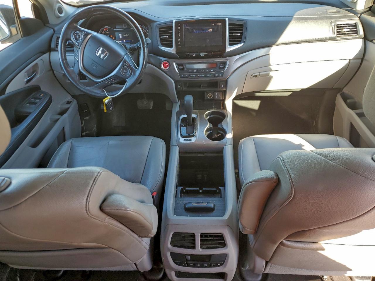 2017 HONDA PILOT