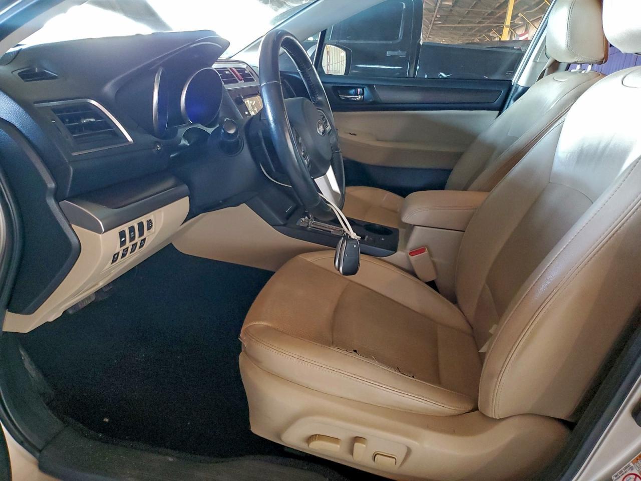 2015 SUBARU Legacy