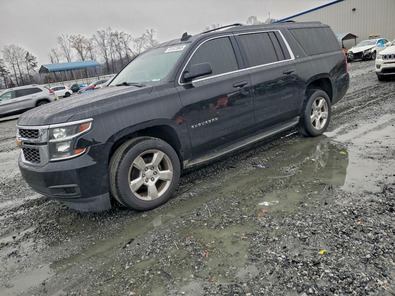 2016 CHEVROLET Suburban