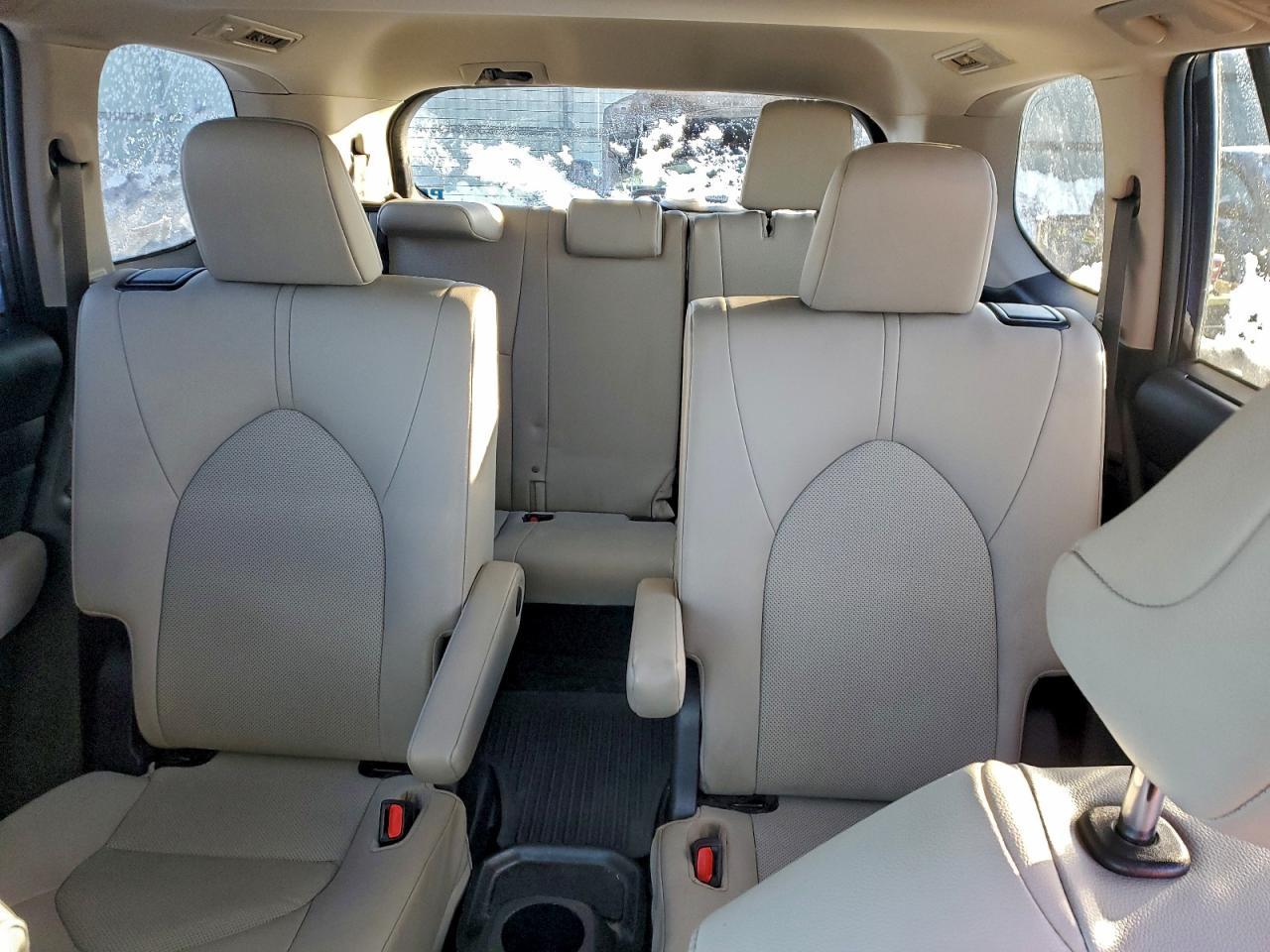 2024 TOYOTA HIGHLANDER