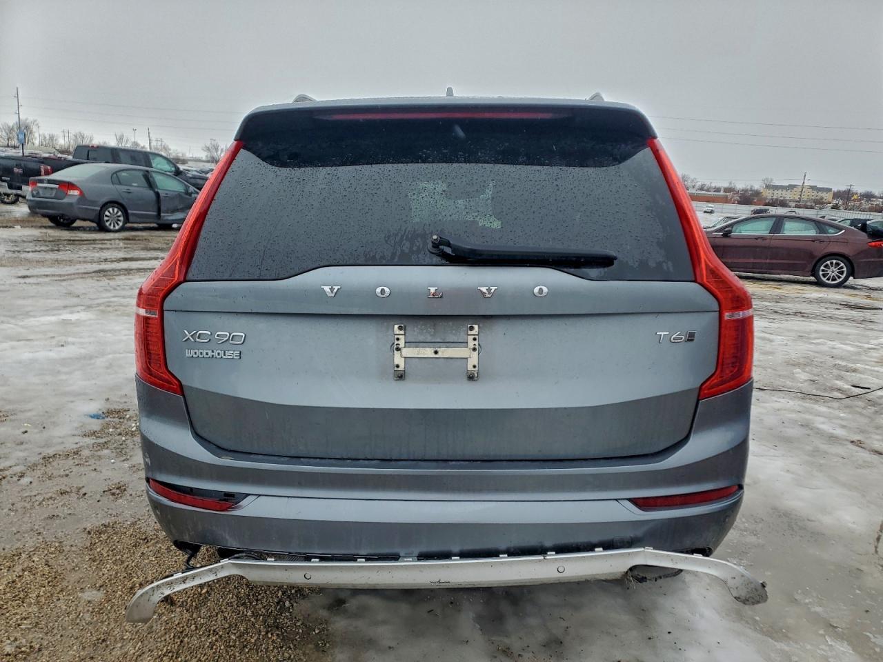 2019 VOLVO XC90