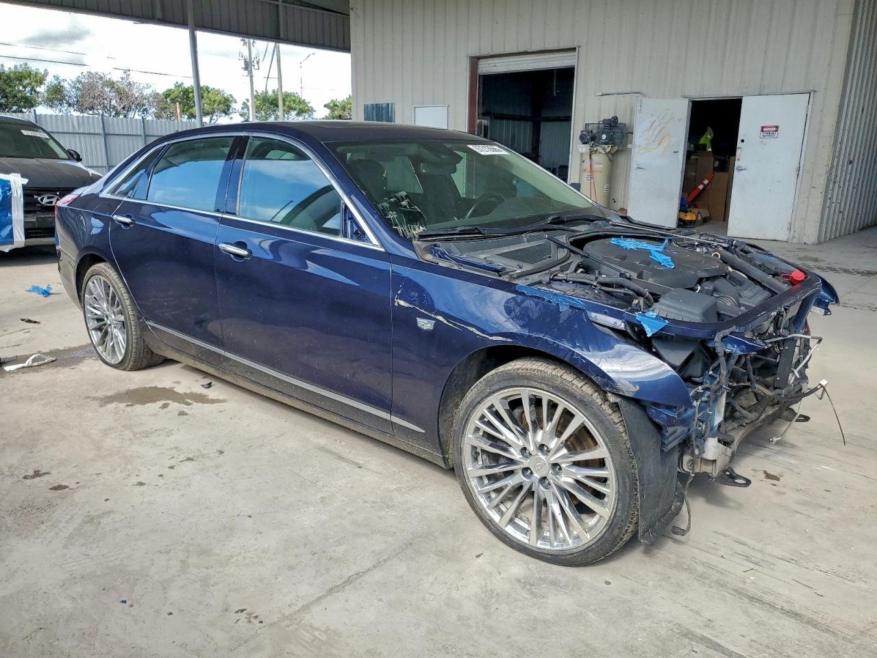 2016 CADILLAC CT6