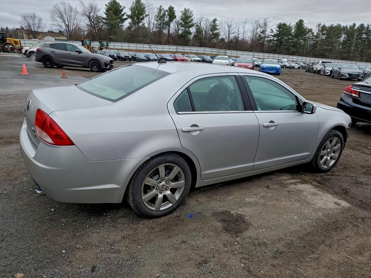 2010 MERCURY Milan