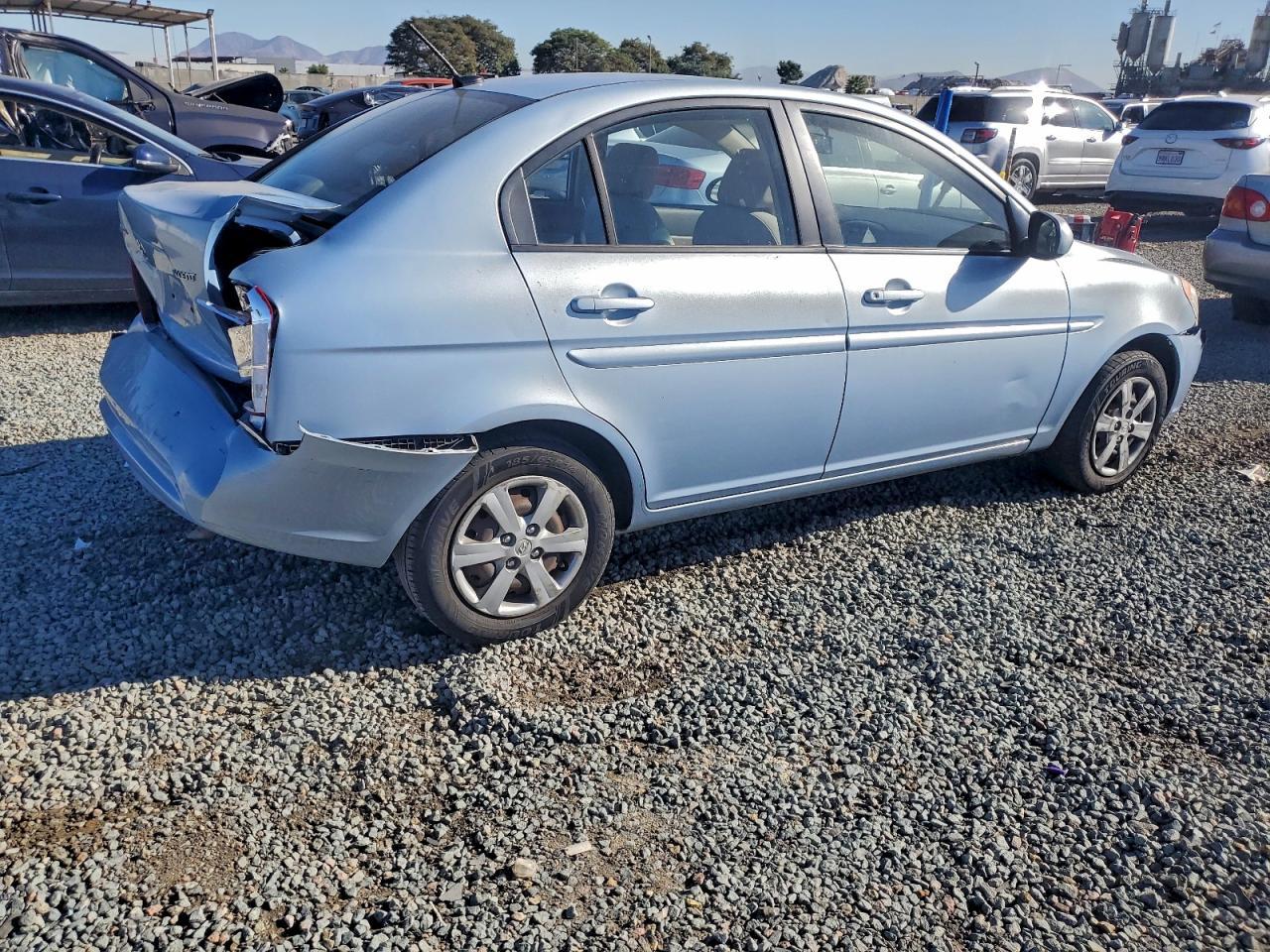 2011 HYUNDAI ACCENT