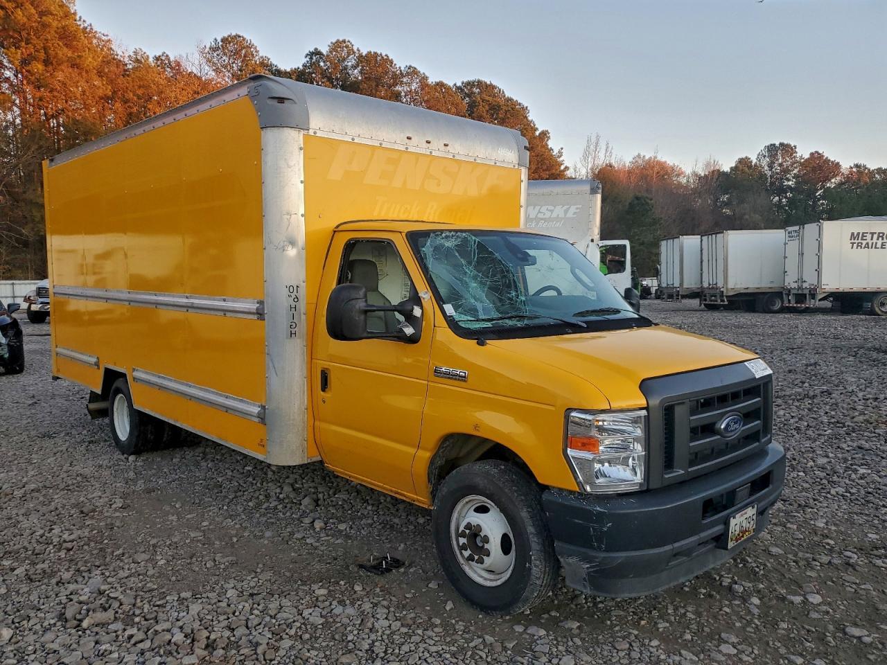 2022 FORD Econoline E350