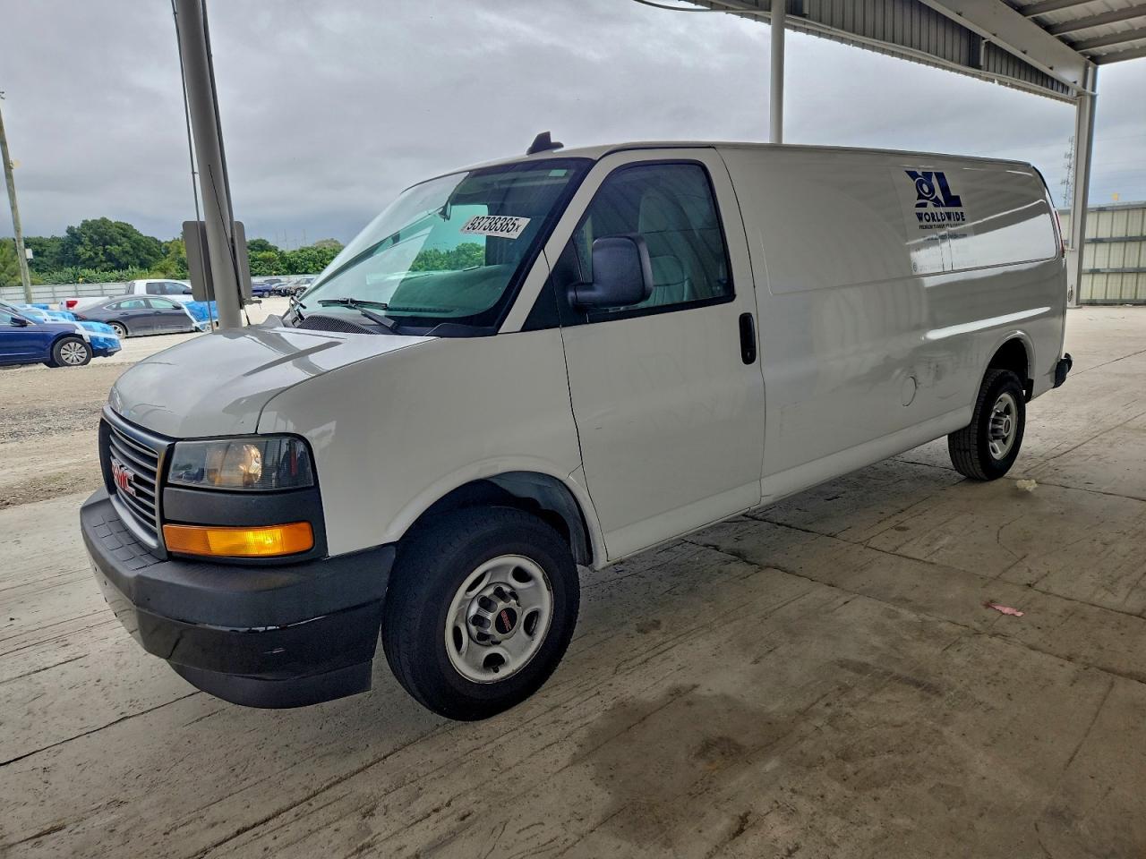 2018 GMC Savana