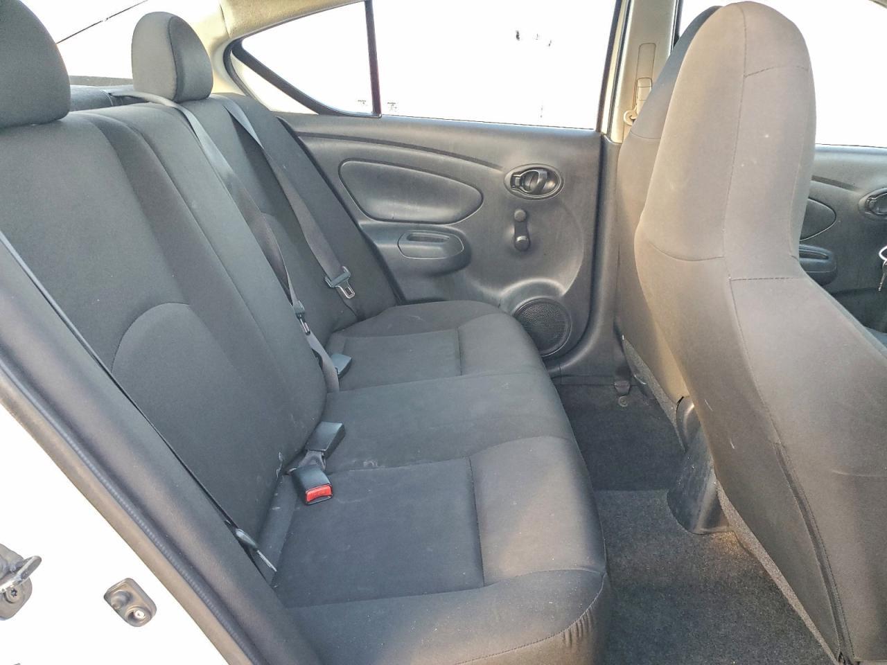 2016 NISSAN VERSA