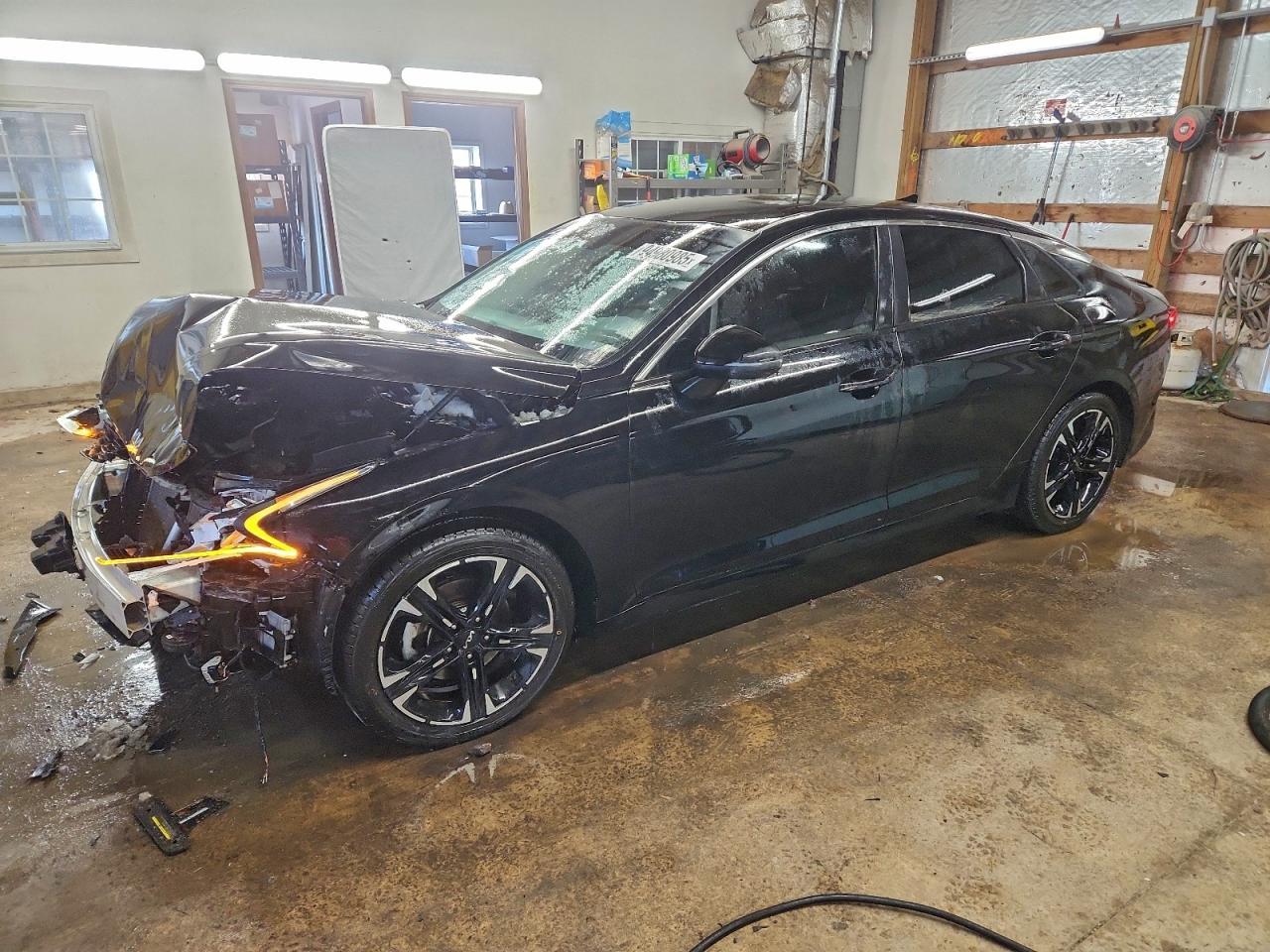 2022 KIA K5