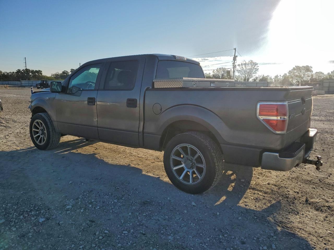 2013 FORD F-150