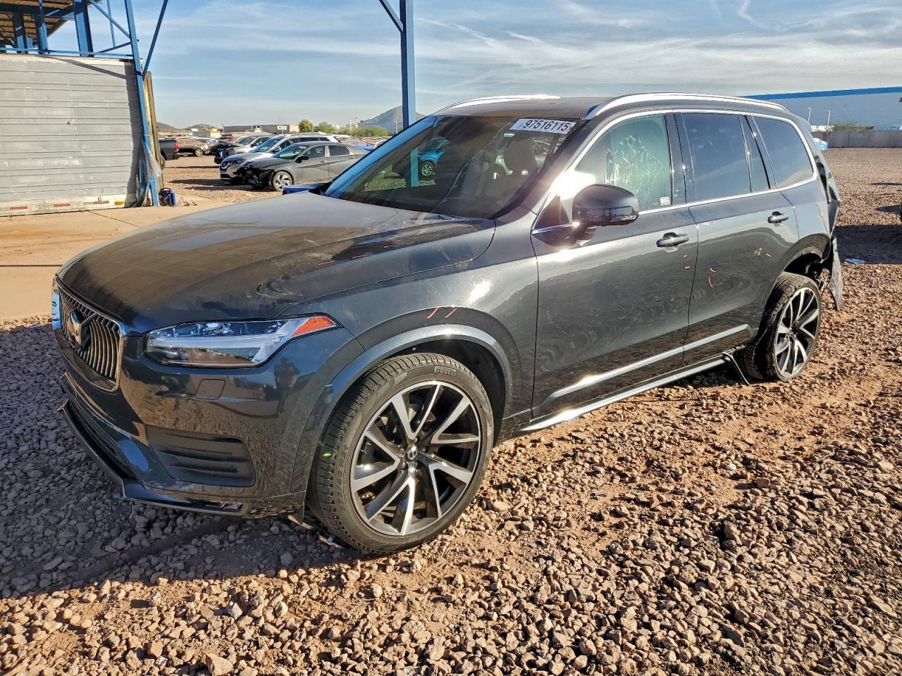 2022 VOLVO XC90