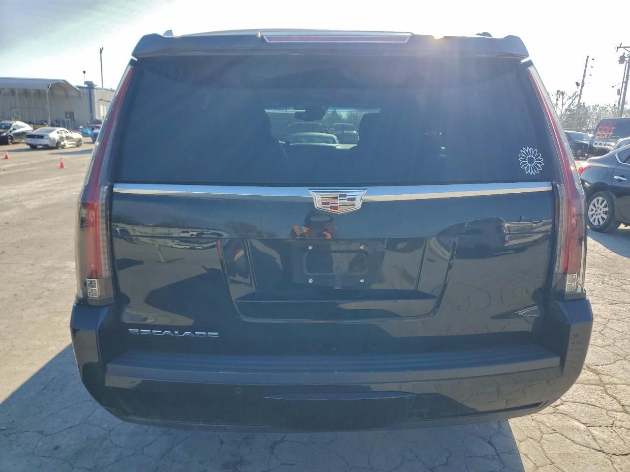 2016 CADILLAC ESCALADE