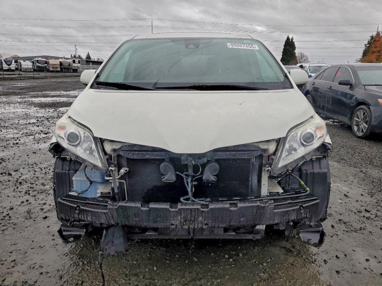 2018 TOYOTA SIENNA