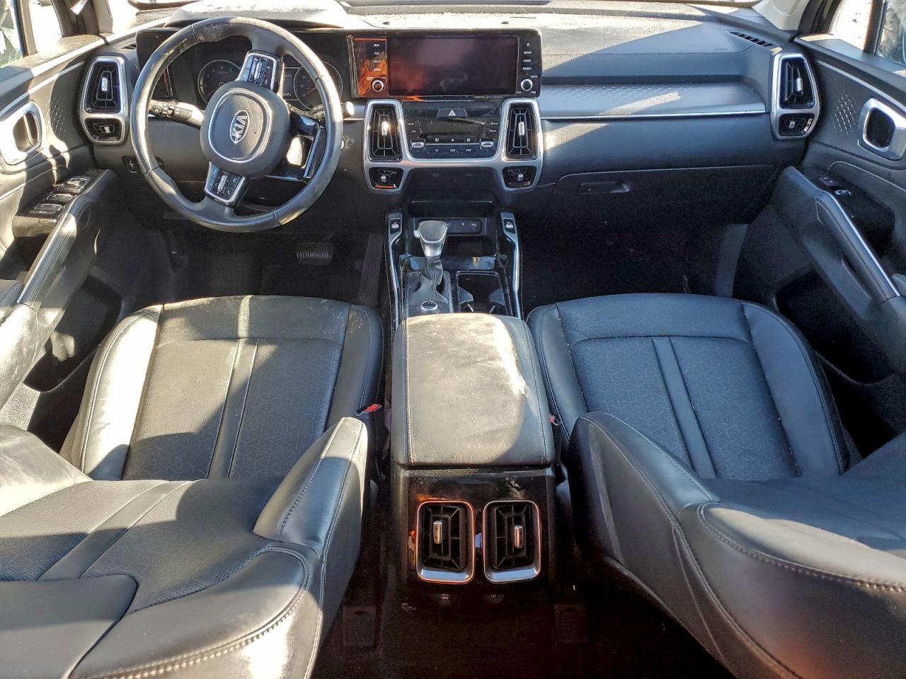 2021 KIA SORENTO