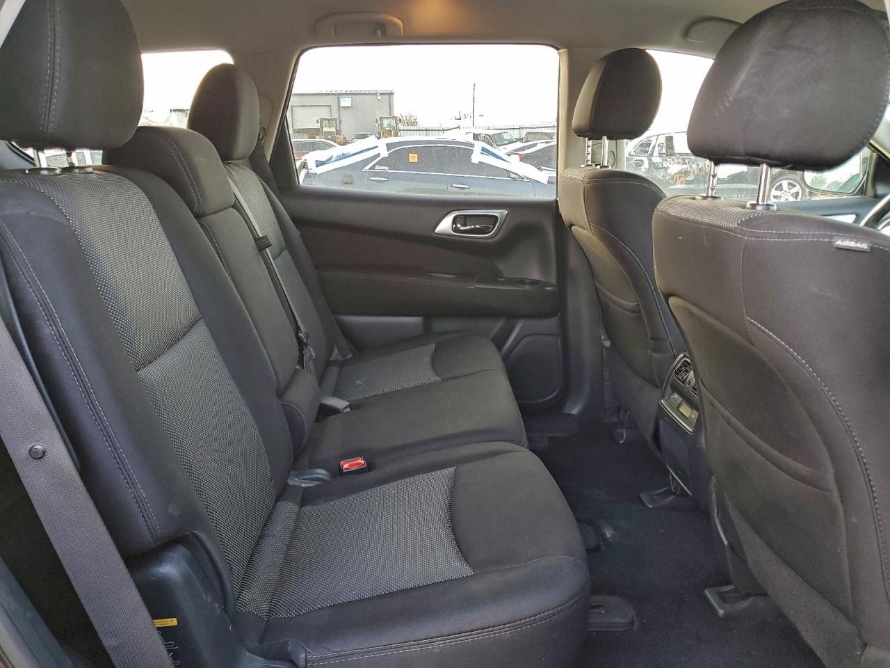 2017 NISSAN PATHFINDER