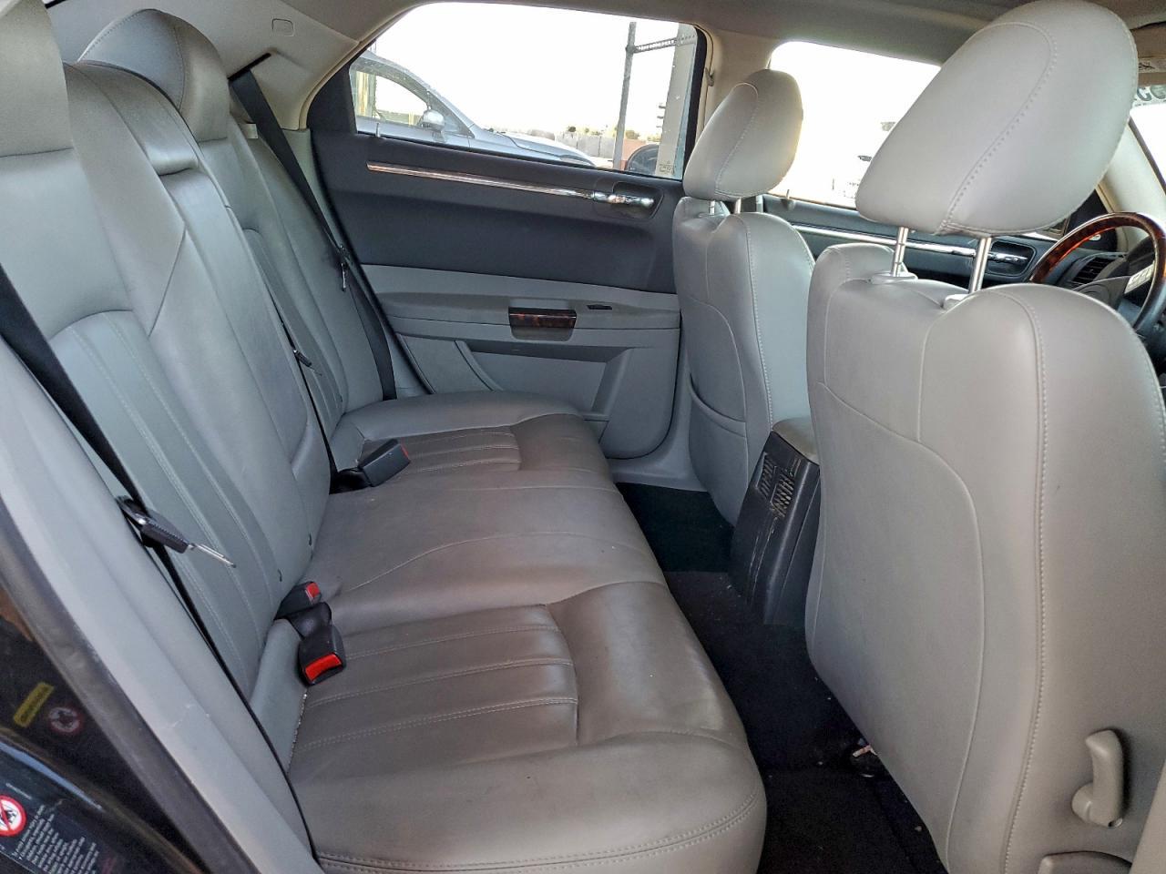 2006 CHRYSLER 300