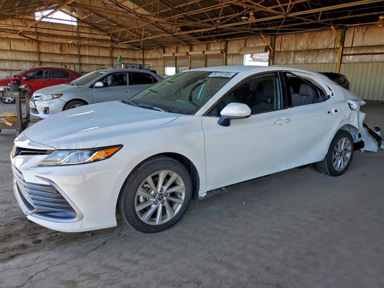 2024 TOYOTA CAMRY