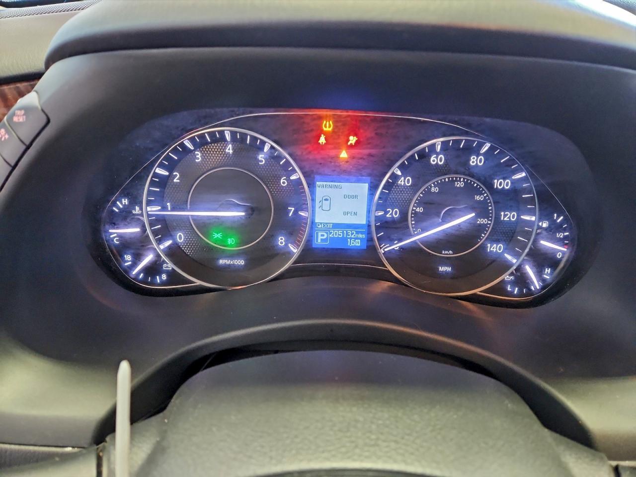 2017 NISSAN Armada