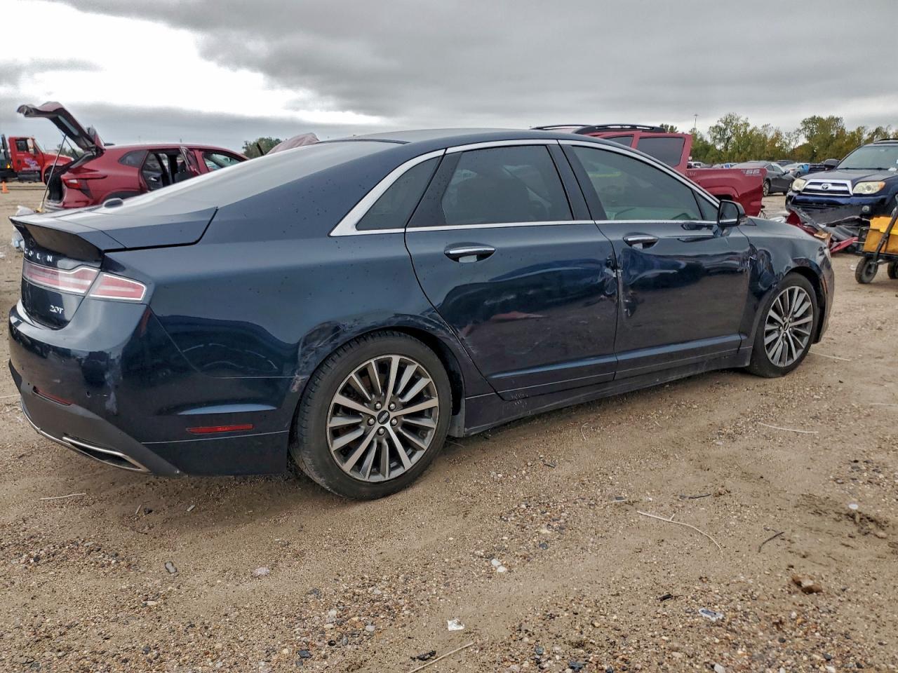 2020 LINCOLN MKZ