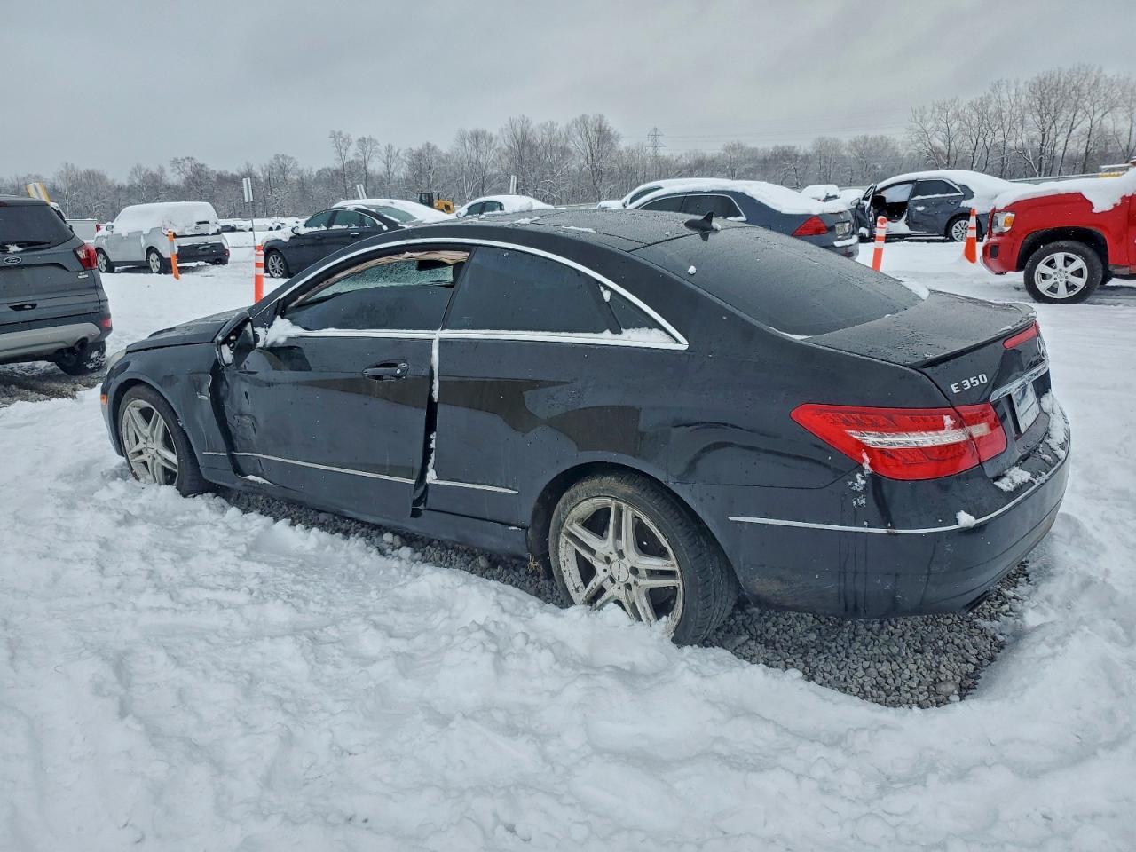 2012 MERCEDES-BENZ E-Class