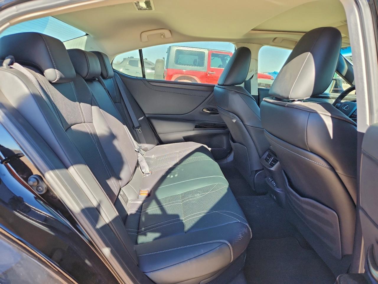 2024 LEXUS ES 300H