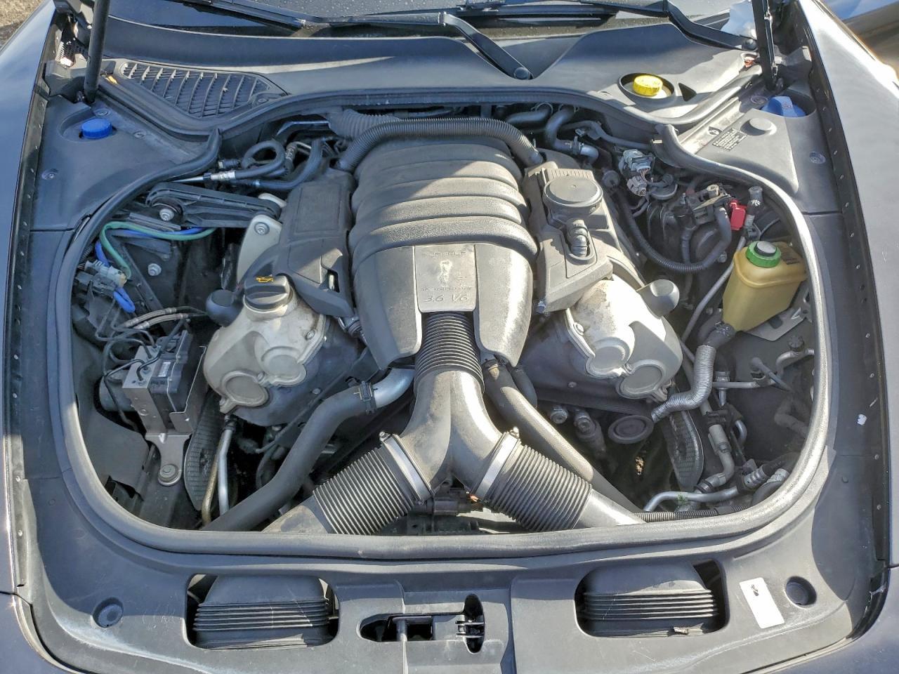 2014 PORSCHE Panamera