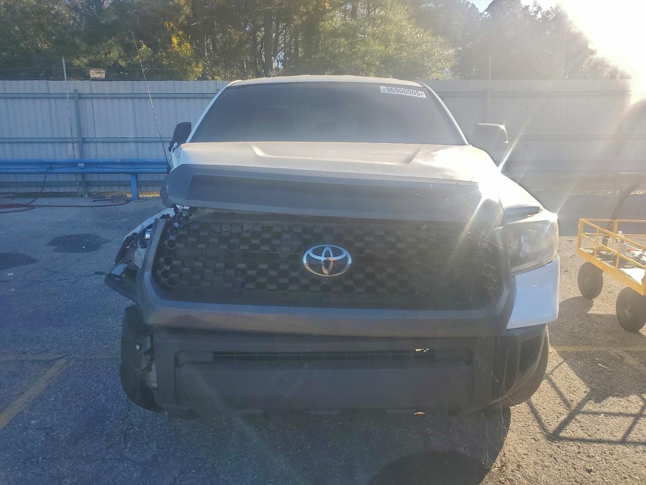 2018 TOYOTA TUNDRA