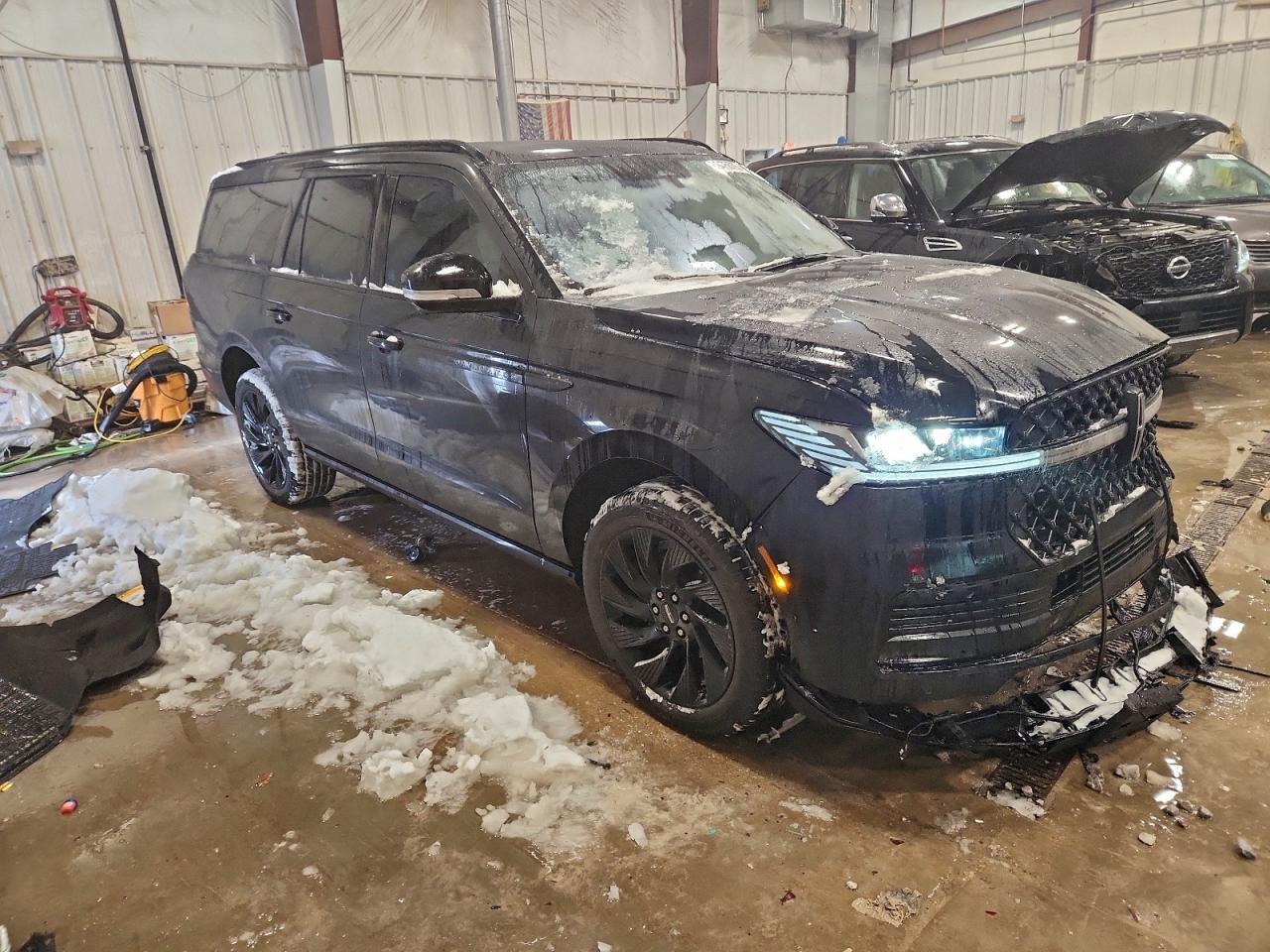 2025 LINCOLN Navigator