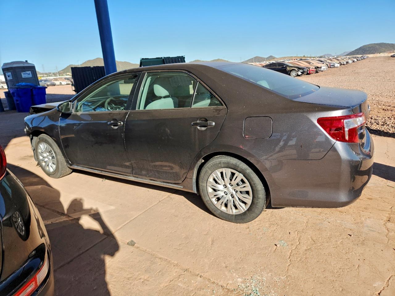 2014 TOYOTA CAMRY