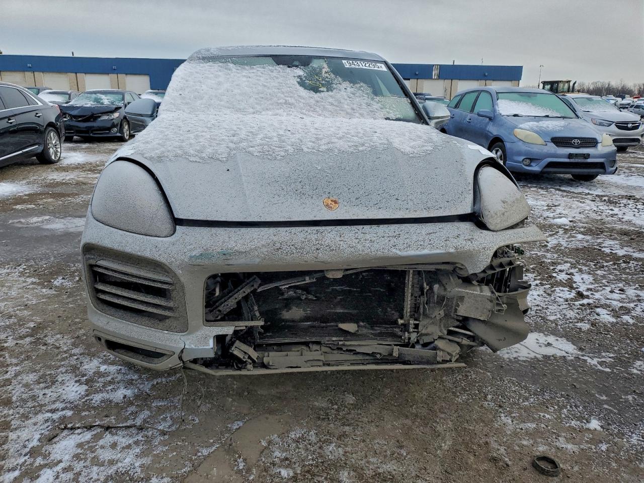 2020 PORSCHE CAYENNE