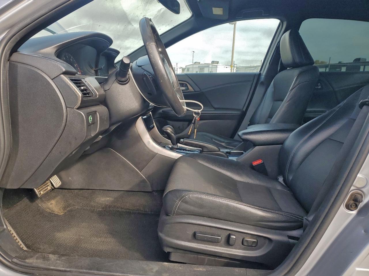 2017 HONDA ACCORD