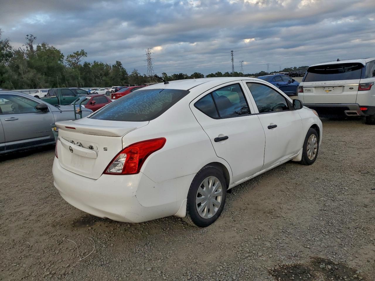 2014 NISSAN VERSA