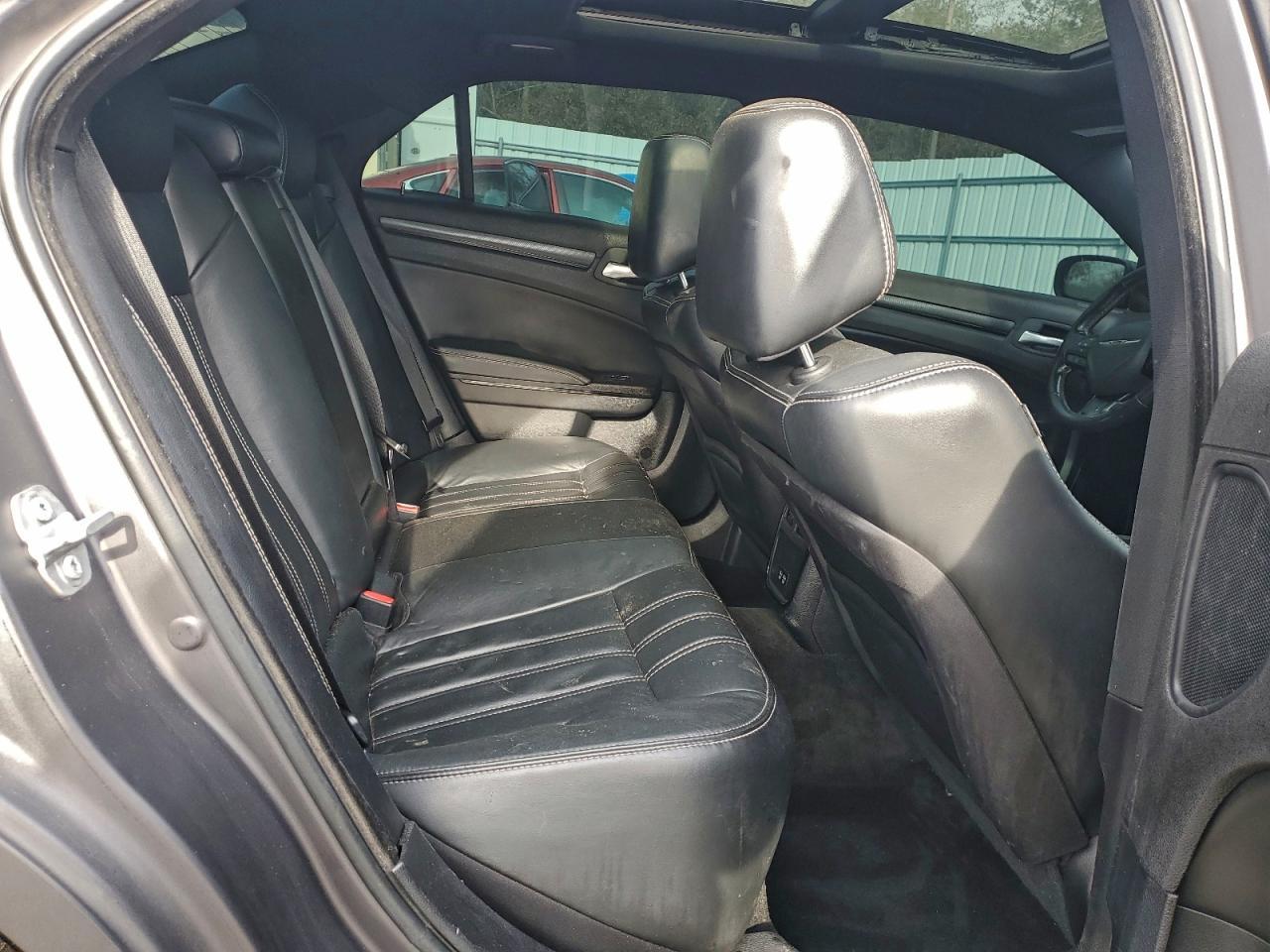2016 CHRYSLER 300