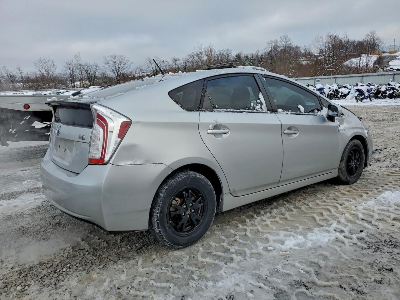 2013 TOYOTA PRIUS