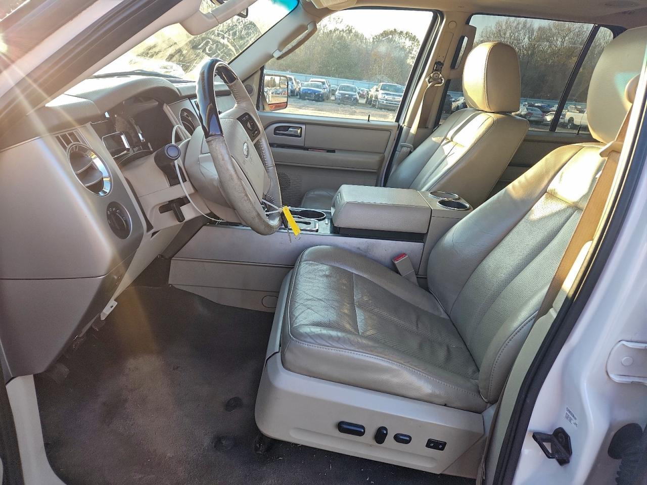 2013 FORD Expedition