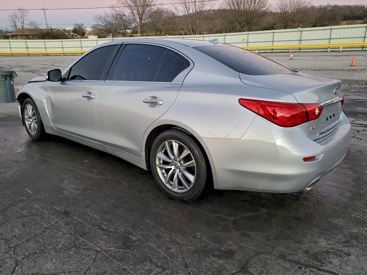 2017 INFINITI Q50