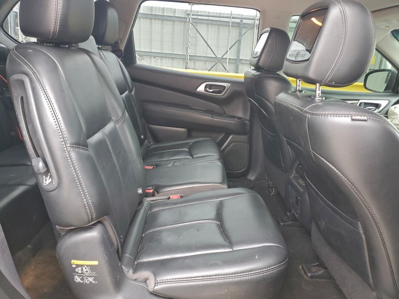 2016 NISSAN PATHFINDER