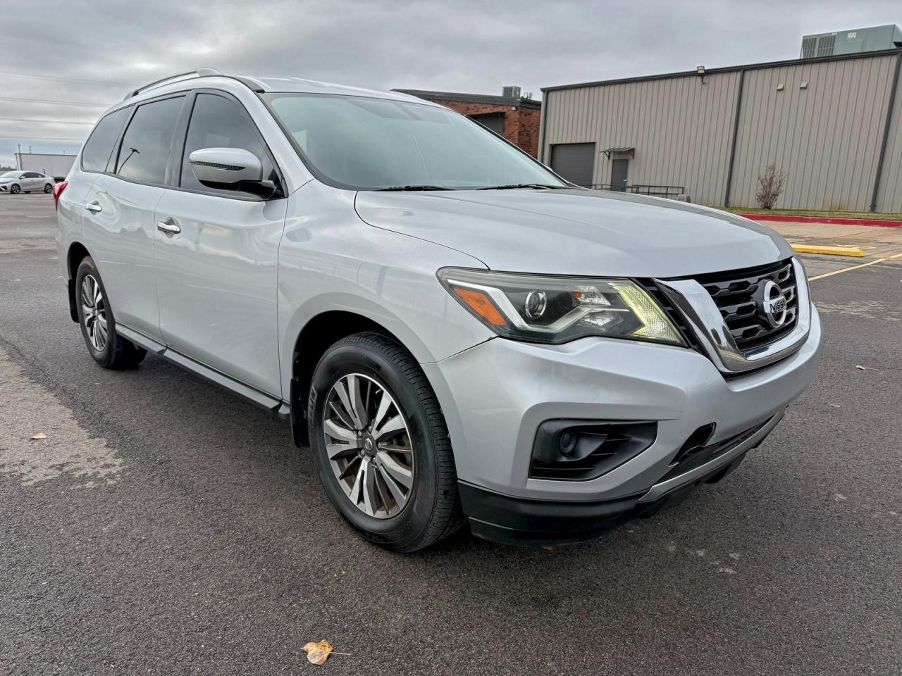 2017 NISSAN PATHFINDER