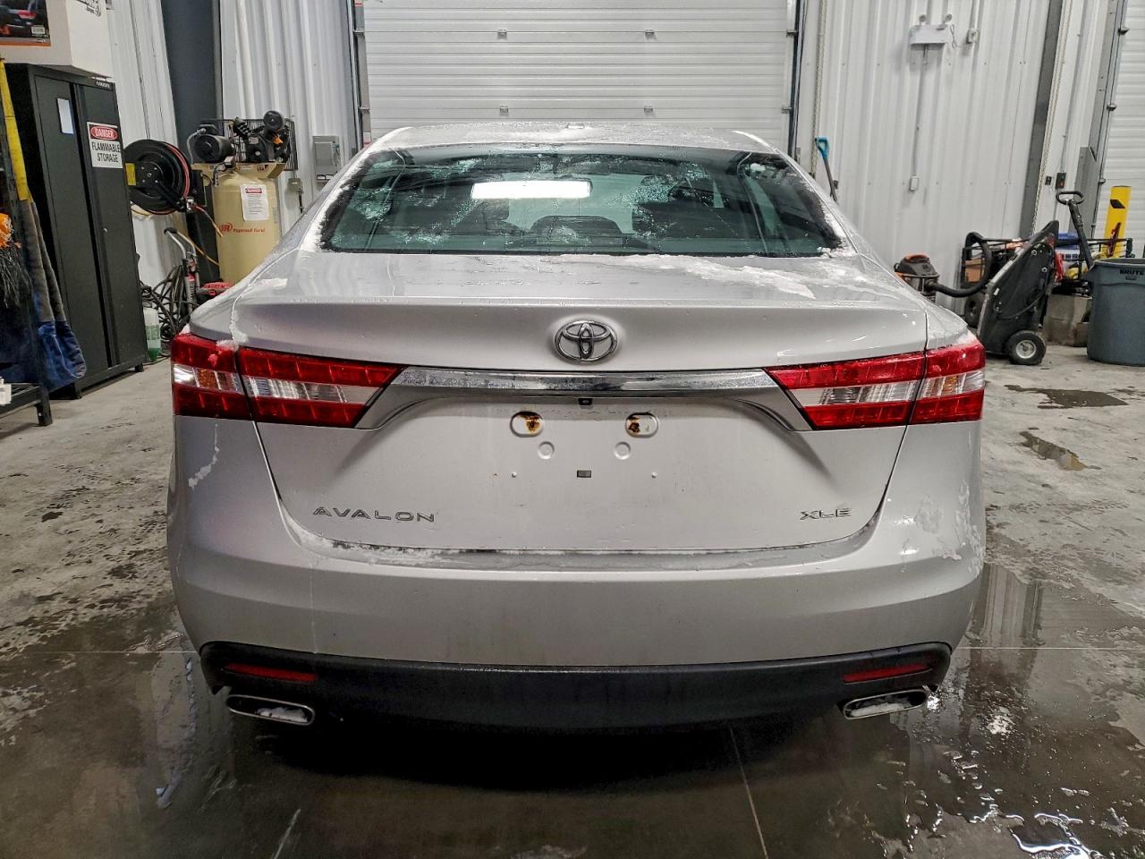 2013 TOYOTA Avalon