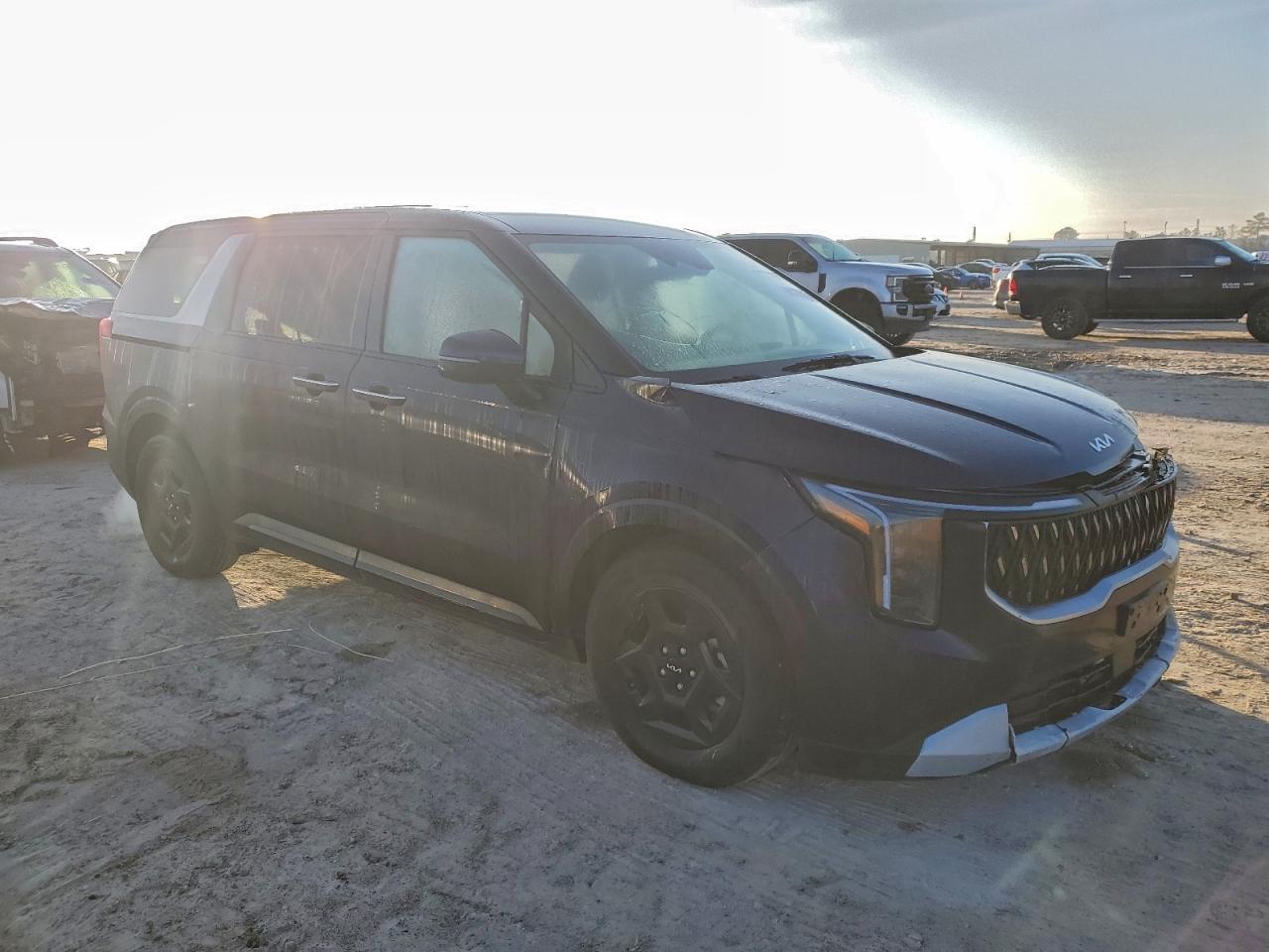 2025 KIA Carnival