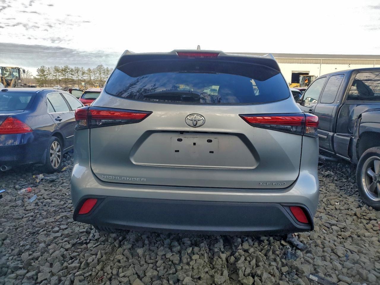 2023 TOYOTA HIGHLANDER