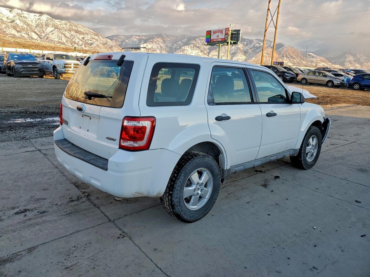 2009 FORD ESCAPE