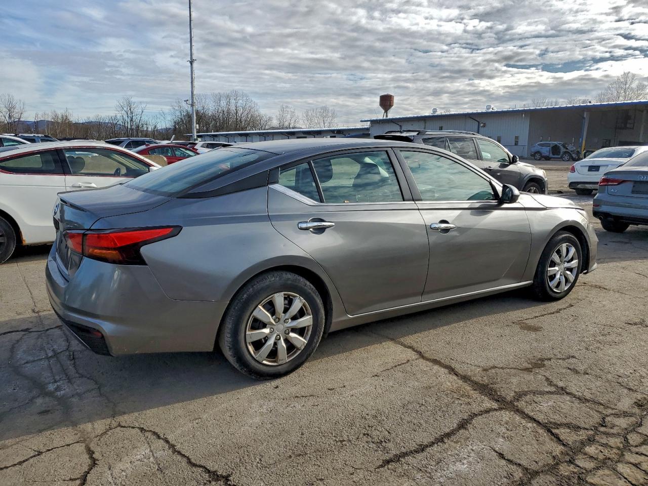 2022 NISSAN ALTIMA