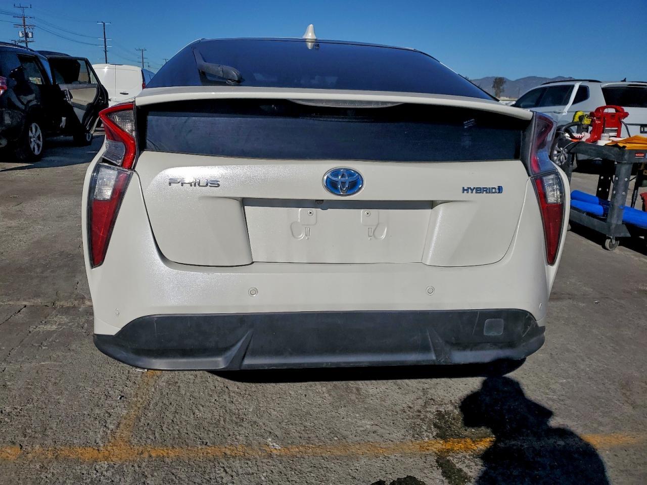 2017 TOYOTA PRIUS