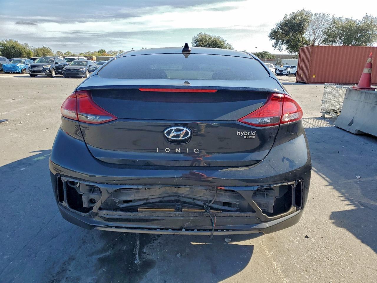 2017 HYUNDAI Ioniq