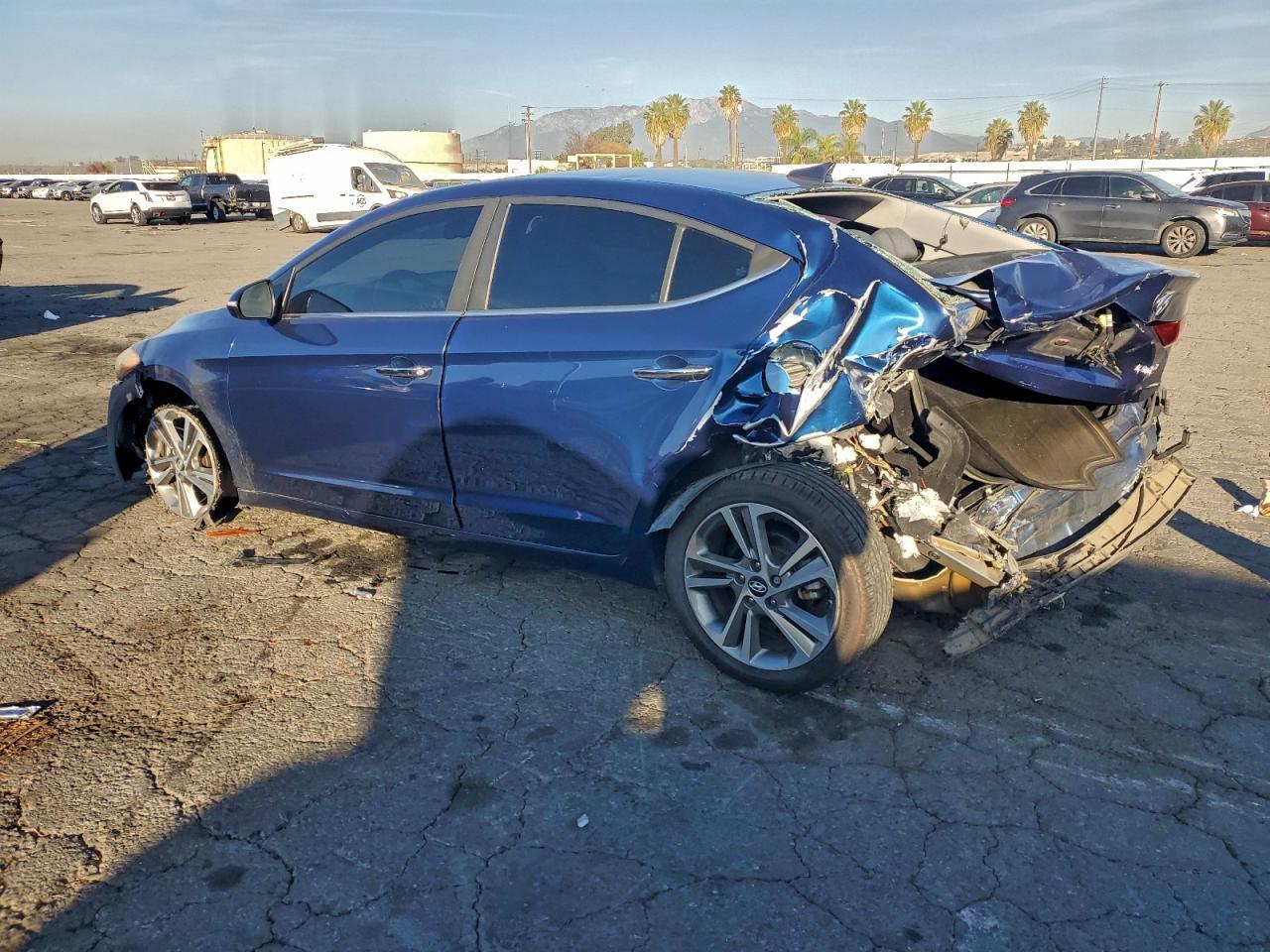 2017 HYUNDAI ELANTRA